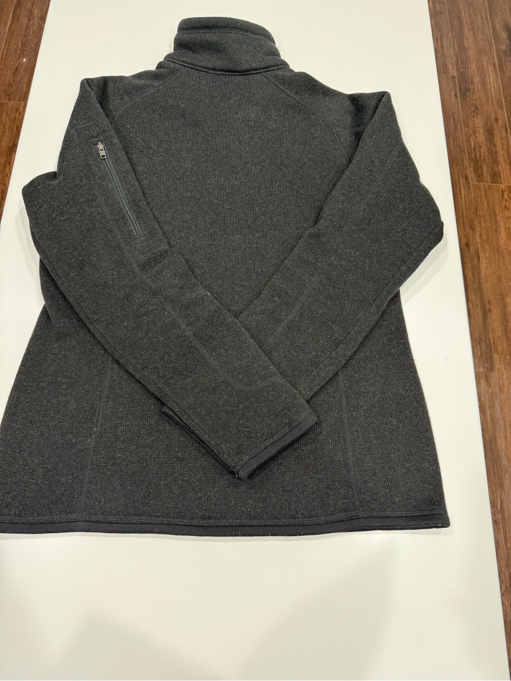 Patagonia Men's Charcoal Quarter-Zip Fleece Pullover-Medium - Picture 7 of 7